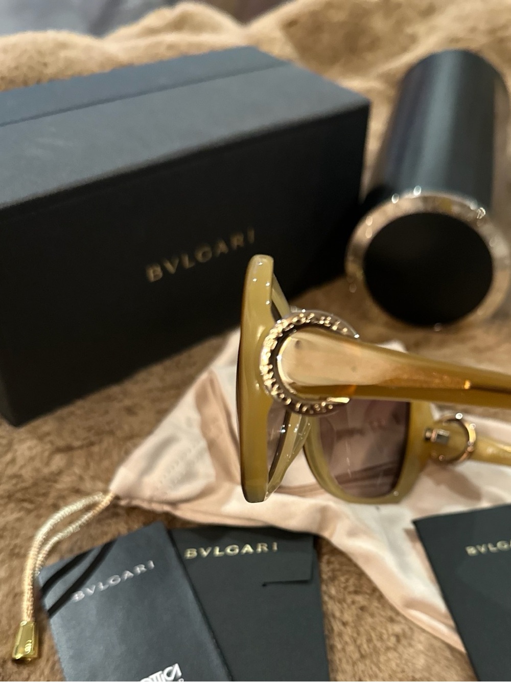 Bulgari Sunglasses - Picture 7 of 9
